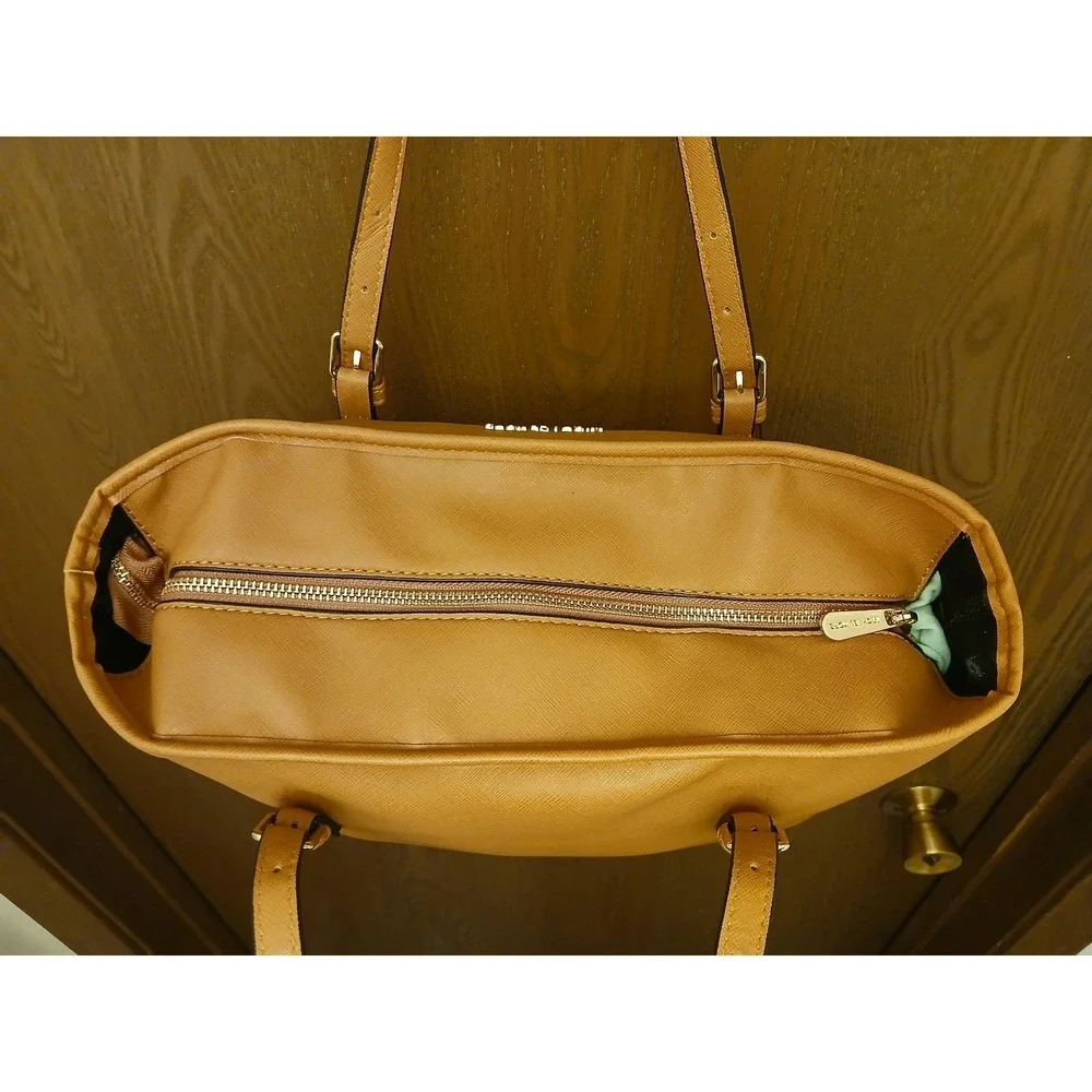 Michael Kors Jet Set Travel Tote Tan Saffiano Leather Gold Hardware‎